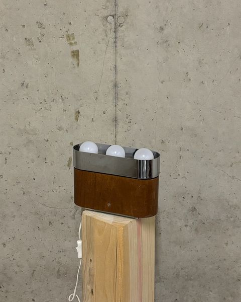 3 Bulbs Lamp